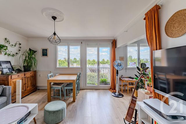 Appartement T4 à louer - 4 pièces - 68.13 m2 - ST JACQUES DE LA LANDE - 35 - BRETAGNE - Century 21 Dréano Immobilier