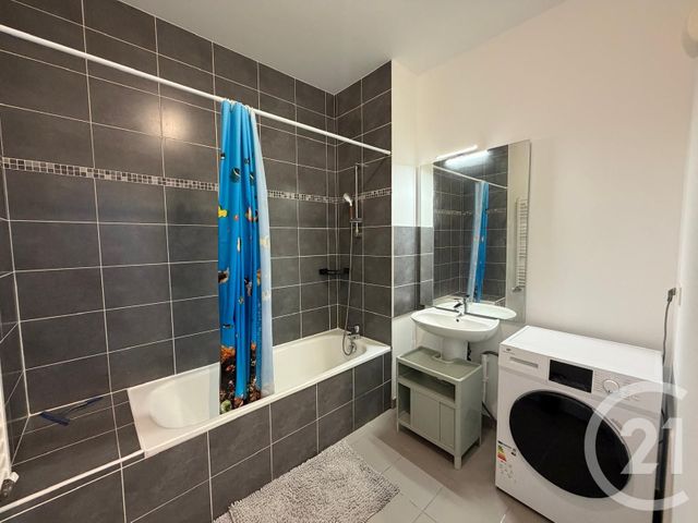 Appartement T3 à louer - 3 pièces - 61.55 m2 - ST JACQUES DE LA LANDE - 35 - BRETAGNE - Century 21 Dréano Immobilier