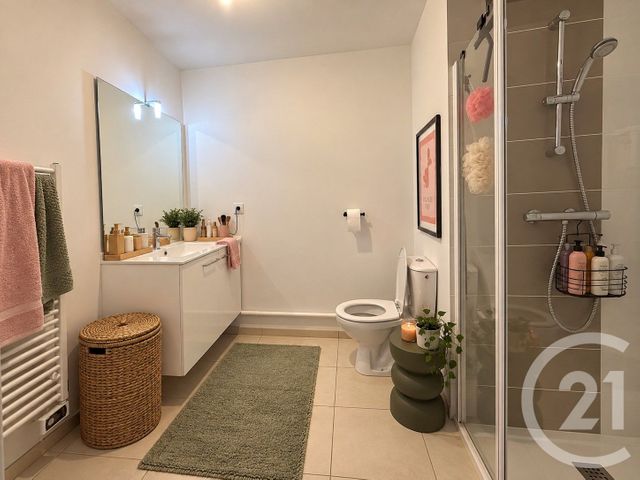 Appartement T2 à louer - 2 pièces - 43.66 m2 - CHARTRES DE BRETAGNE - 35 - BRETAGNE - Century 21 Dréano Immobilier