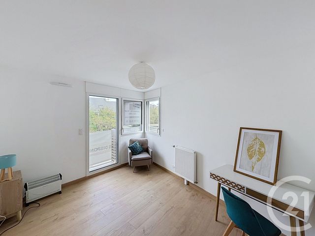 Appartement T3 à vendre - 3 pièces - 70.4 m2 - ST JACQUES DE LA LANDE - 35 - BRETAGNE - Century 21 Dréano Immobilier