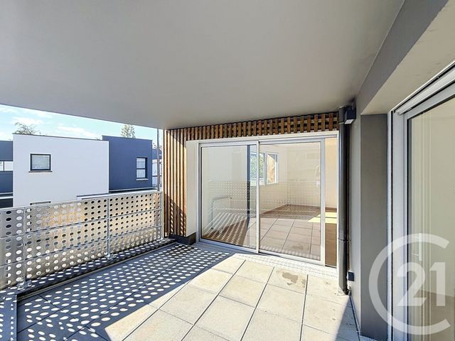 Appartement T3 à vendre - 3 pièces - 73.86 m2 - ST JACQUES DE LA LANDE - 35 - BRETAGNE - Century 21 Dréano Immobilier