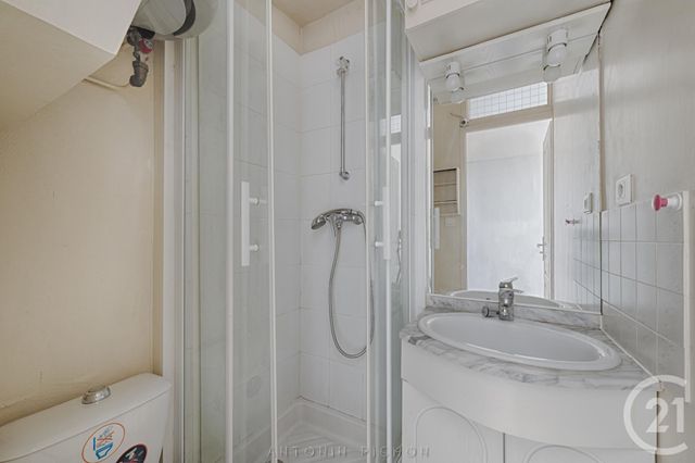 Studio à vendre - 1 pièce - 19.65 m2 - RENNES - 35 - BRETAGNE - Century 21 Dréano Immobilier Studio à vendre - 1 pièce - 19.65 m2 - RENNES - 35 - BRETAGNE - Century 21 Dréano Immobilier