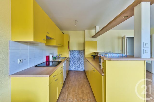 Afficher la photo en grand Appartement T4 à vendre - 4 pièces - 84.3 m2 - RENNES - 35 - BRETAGNE - Century 21 Dréano Immobilier