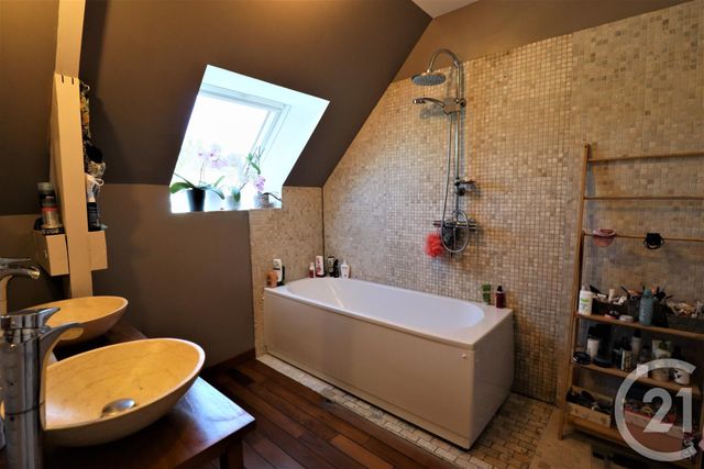 Afficher la photo en grand maison à vendre - 6 pièces - 107.7 m2 - BOISTRUDAN - 35 - BRETAGNE - Century 21 Dréano Immobilier